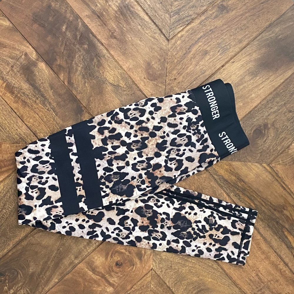 Stronger Label - Roar Leggings